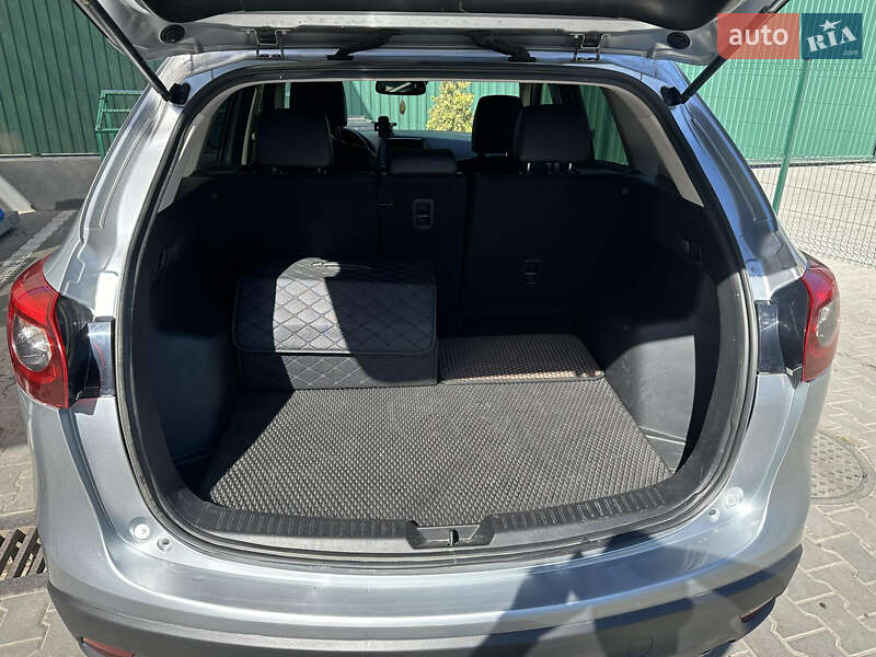 Позашляховик / Кросовер Mazda CX-5 2015 в Чернівцях