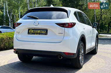 Позашляховик / Кросовер Mazda CX-5 2017 в 