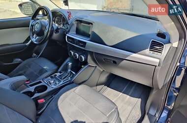 Позашляховик / Кросовер Mazda CX-5 2016 в 