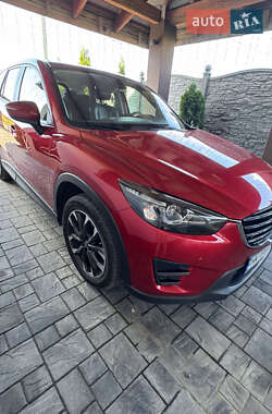 Позашляховик / Кросовер Mazda CX-5 2015 в 