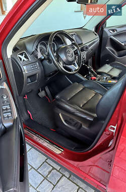 Позашляховик / Кросовер Mazda CX-5 2015 в 
