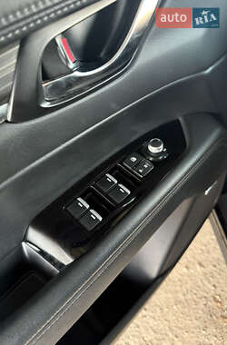 Позашляховик / Кросовер Mazda CX-5 2020 в 