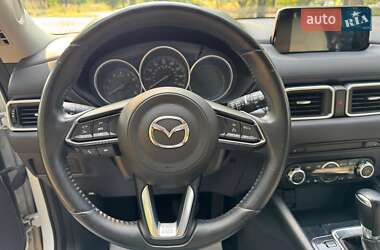 Позашляховик / Кросовер Mazda CX-5 2017 в 