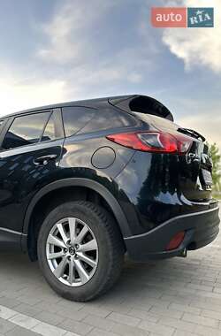 Позашляховик / Кросовер Mazda CX-5 2013 в 