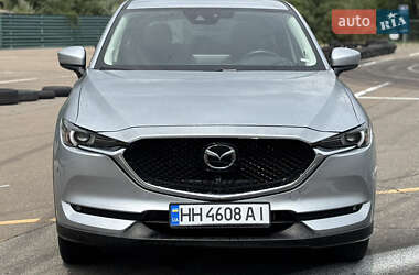 Позашляховик / Кросовер Mazda CX-5 2020 в 