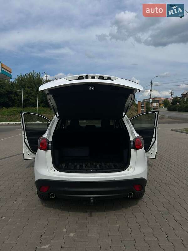 Позашляховик / Кросовер Mazda CX-5 2014 в Чернівцях