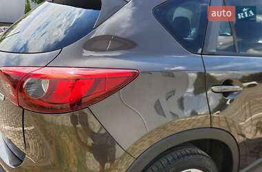 Позашляховик / Кросовер Mazda CX-5 2016 в 