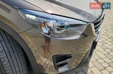 Позашляховик / Кросовер Mazda CX-5 2016 в 