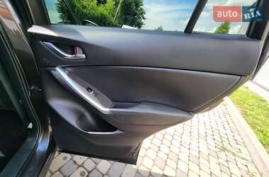 Позашляховик / Кросовер Mazda CX-5 2016 в 
