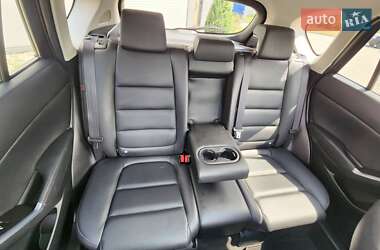 Позашляховик / Кросовер Mazda CX-5 2016 в 