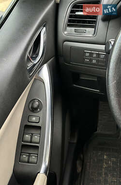 Внедорожник / Кроссовер Mazda CX-5 2012 в 