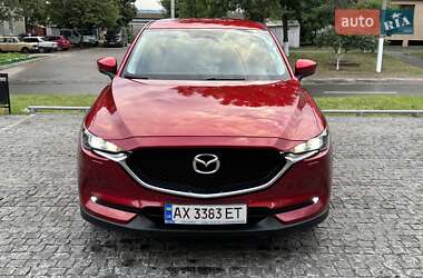 Позашляховик / Кросовер Mazda CX-5 2017 в 