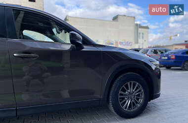 Позашляховик / Кросовер Mazda CX-5 2018 в 