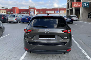 Позашляховик / Кросовер Mazda CX-5 2018 в 