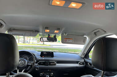 Позашляховик / Кросовер Mazda CX-5 2018 в 