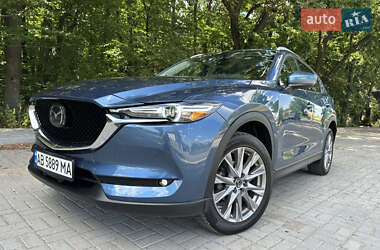 Позашляховик / Кросовер Mazda CX-5 2018 в 