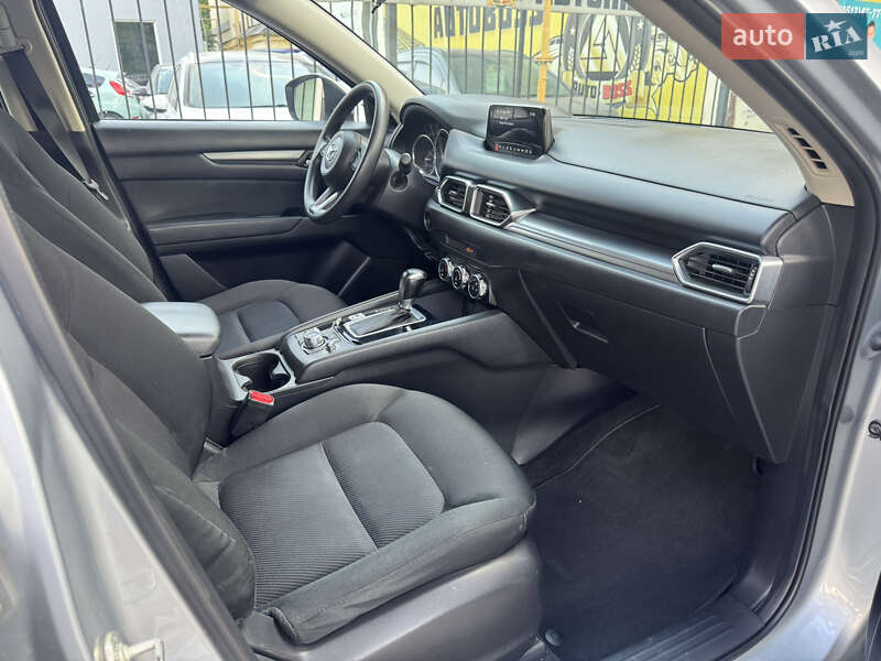 Позашляховик / Кросовер Mazda CX-5 2017 в Миколаєві