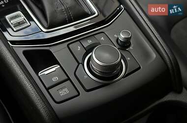 Позашляховик / Кросовер Mazda CX-5 2020 в 