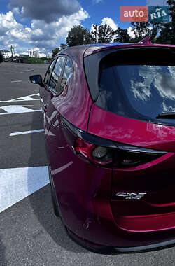 Позашляховик / Кросовер Mazda CX-5 2019 в 