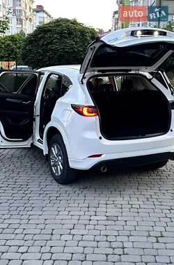 Внедорожник / Кроссовер Mazda CX-5 2024 в 