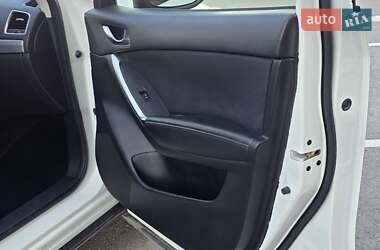 Внедорожник / Кроссовер Mazda CX-5 2015 в 