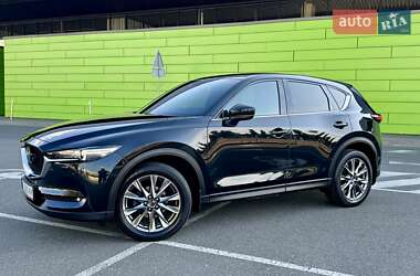 Внедорожник / Кроссовер Mazda CX-5 2018 в 