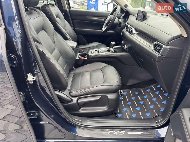 Позашляховик / Кросовер Mazda CX-5 2017 в Рівному