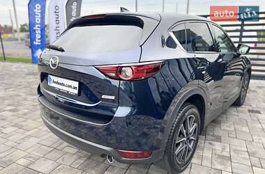 Позашляховик / Кросовер Mazda CX-5 2017 в 