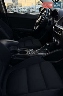 Внедорожник / Кроссовер Mazda CX-5 2016 в 