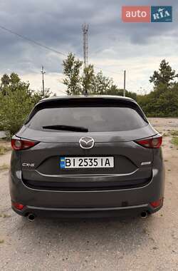 Внедорожник / Кроссовер Mazda CX-5 2017 в 
