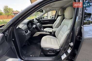 Позашляховик / Кросовер Mazda CX-5 2017 в 