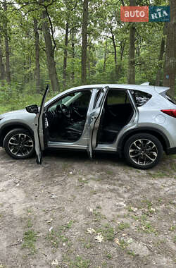 Внедорожник / Кроссовер Mazda CX-5 2016 в 