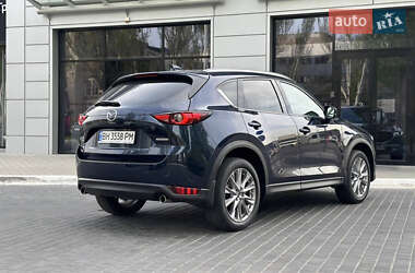Позашляховик / Кросовер Mazda CX-5 2019 в 