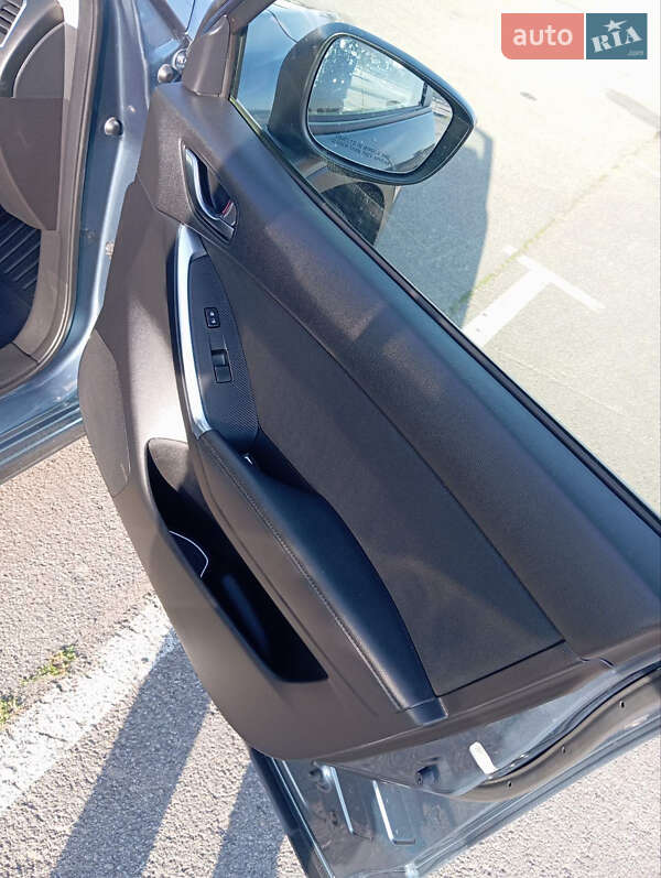 Внедорожник / Кроссовер Mazda CX-5 2015 в Киеве
