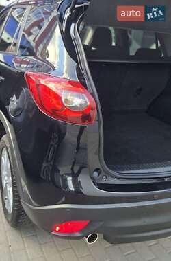 Внедорожник / Кроссовер Mazda CX-5 2016 в 