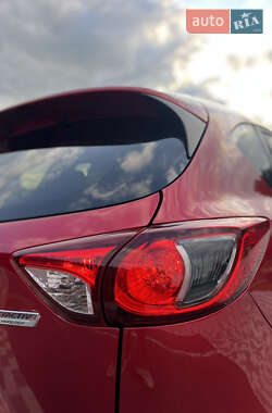 Внедорожник / Кроссовер Mazda CX-5 2015 в 