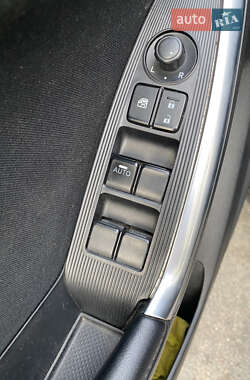 Внедорожник / Кроссовер Mazda CX-5 2012 в 