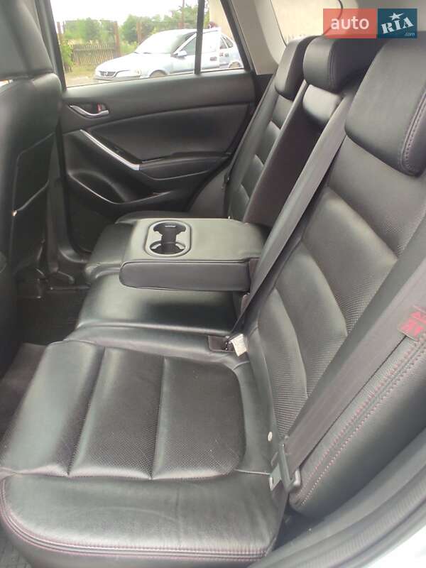 Внедорожник / Кроссовер Mazda CX-5 2016 в Черновцах