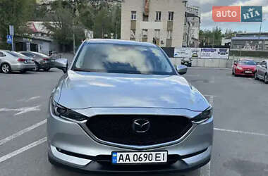 Внедорожник / Кроссовер Mazda CX-5 2018 в 