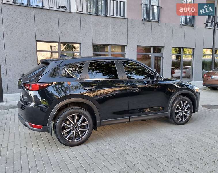 Позашляховик / Кросовер Mazda CX-5 2018 в Ужгороді