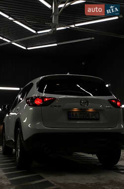 Внедорожник / Кроссовер Mazda CX-5 2016 в 