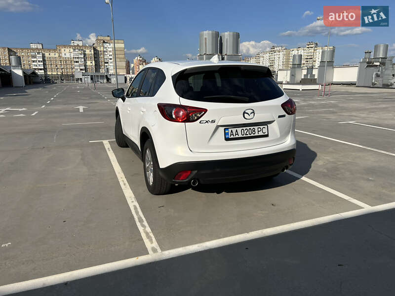 Внедорожник / Кроссовер Mazda CX-5 2016 в Киеве