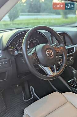 Внедорожник / Кроссовер Mazda CX-5 2015 в 
