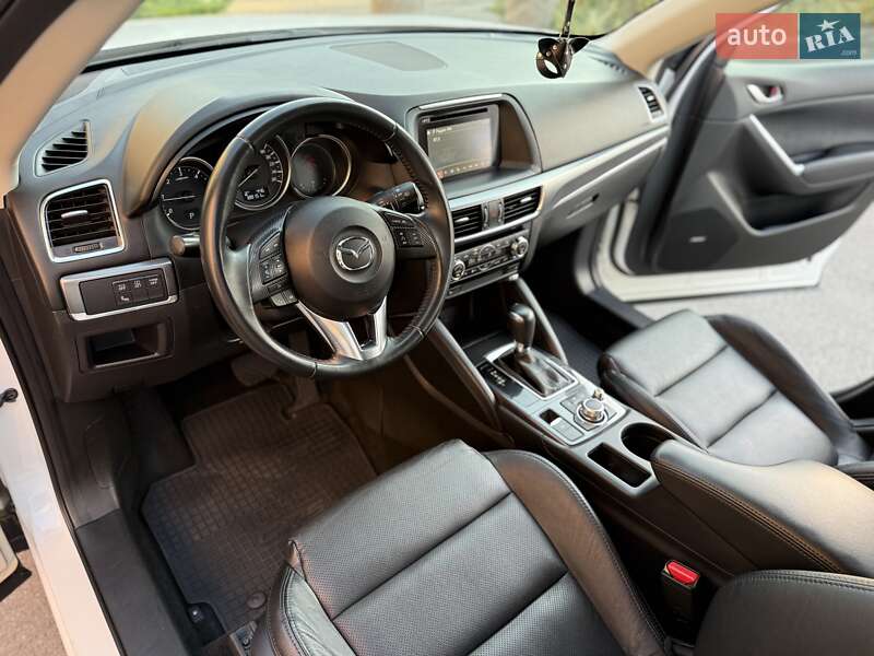 Позашляховик / Кросовер Mazda CX-5 2017 в Дніпрі