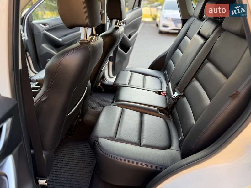 Позашляховик / Кросовер Mazda CX-5 2017 в Дніпрі