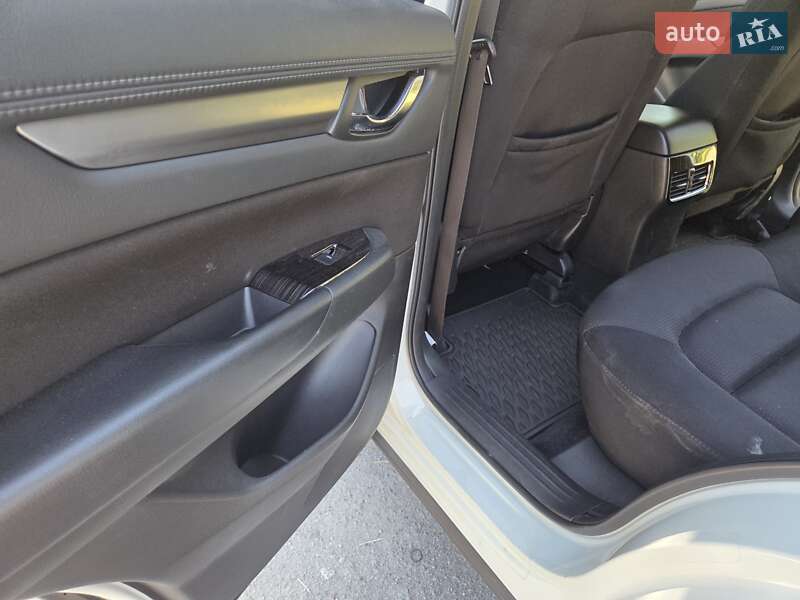 Внедорожник / Кроссовер Mazda CX-5 2017 в Днепре