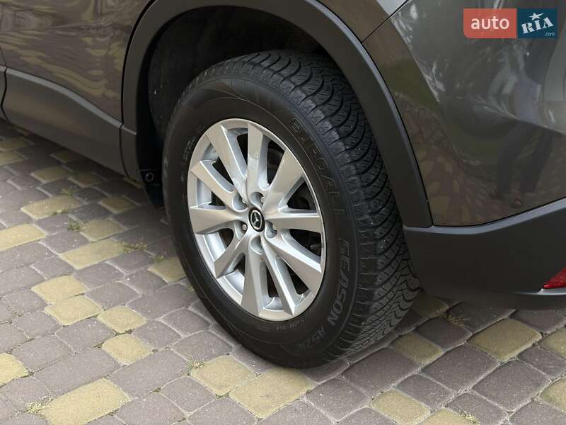 Внедорожник / Кроссовер Mazda CX-5 2015 в Ровно