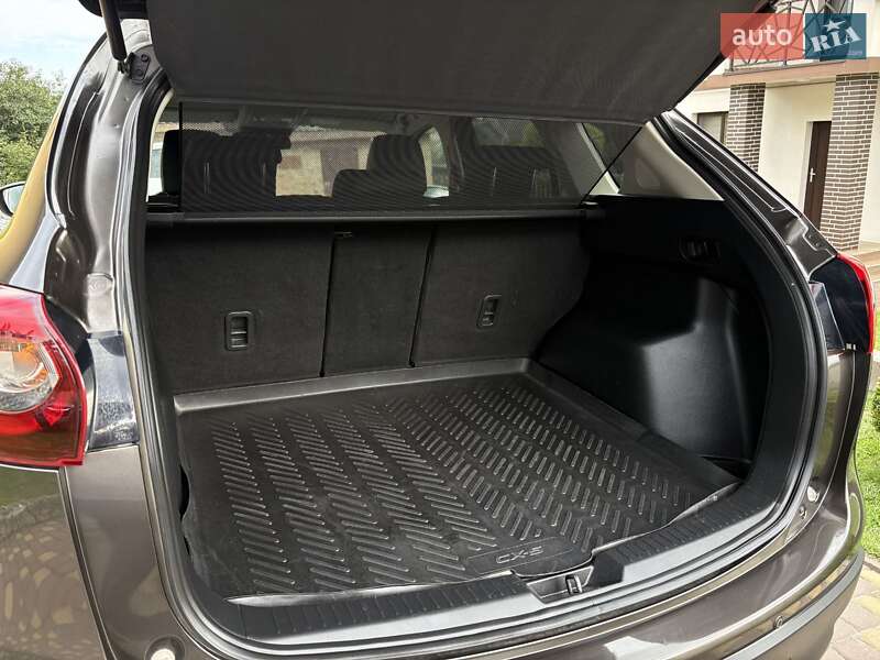 Внедорожник / Кроссовер Mazda CX-5 2015 в Ровно