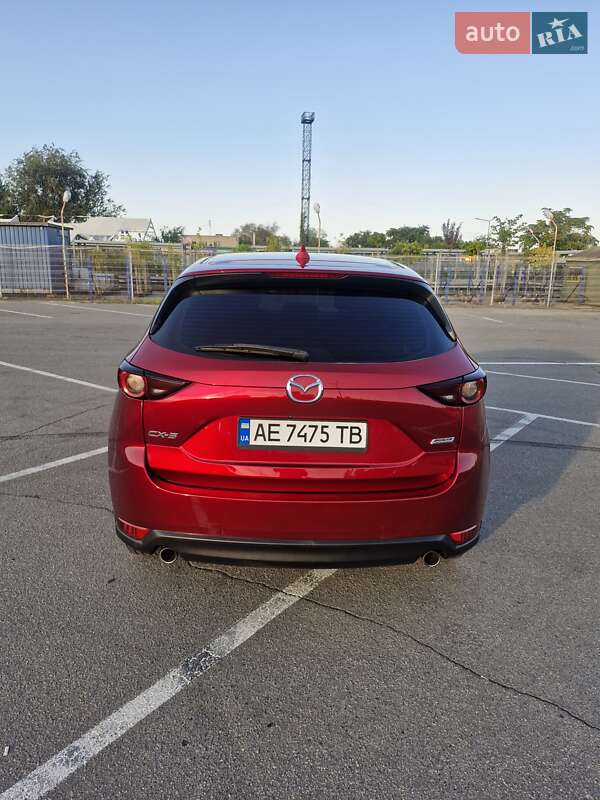 Позашляховик / Кросовер Mazda CX-5 2017 в Дніпрі