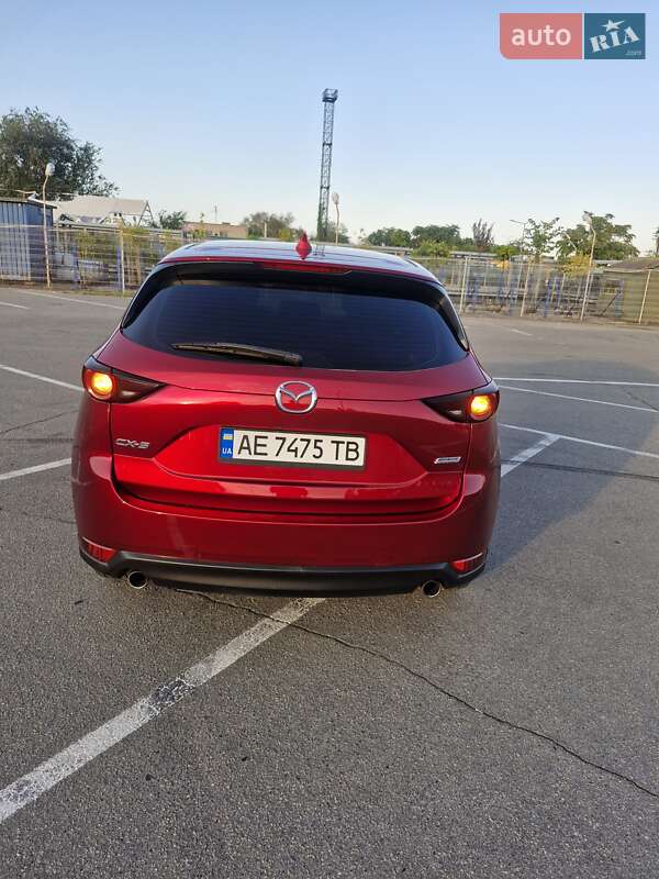 Позашляховик / Кросовер Mazda CX-5 2017 в Дніпрі